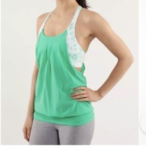 Lululemon Practice Freely Tank Top Size 6 Green Floral